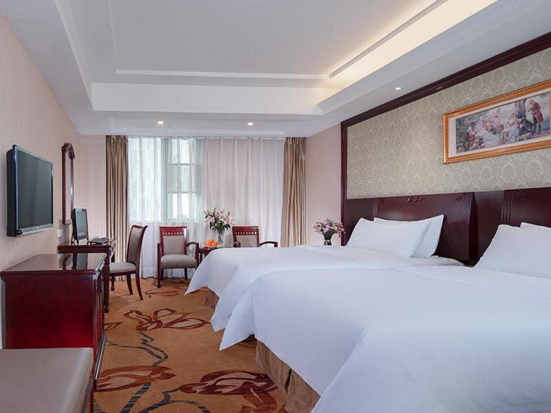 Vienna Hotel Guiyang Exhibition Center Exterior foto
