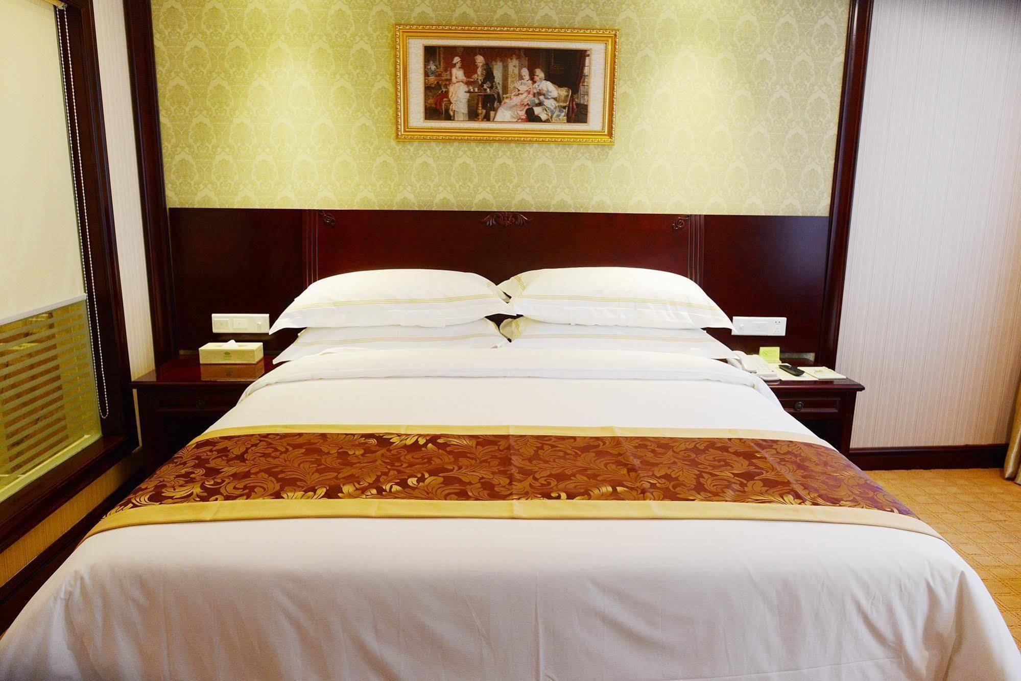 Vienna Hotel Guiyang Exhibition Center Exterior foto